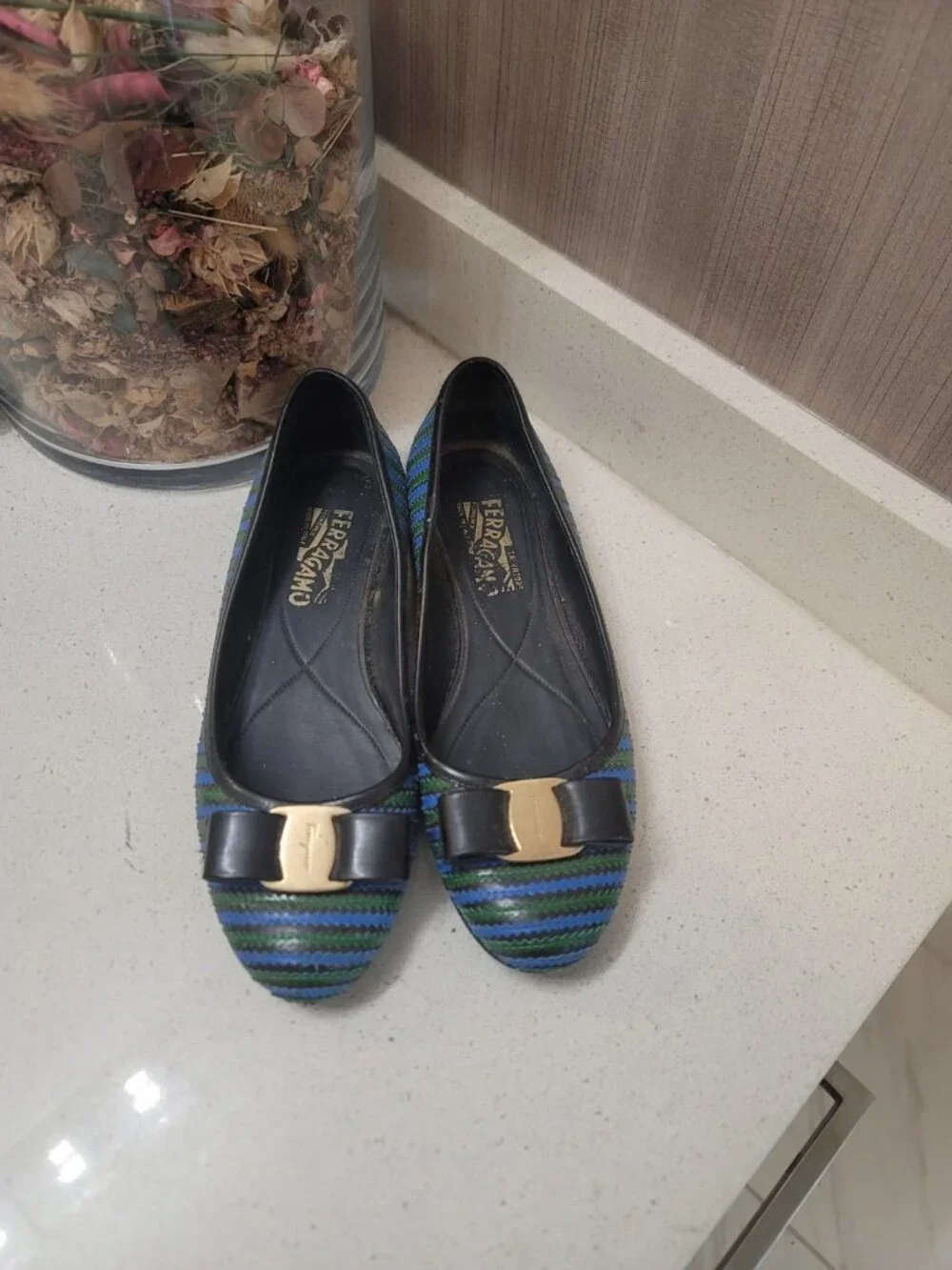 Salvatore Ferragamo Varina Print Ballet Flats Size 8B Multicolor runs small